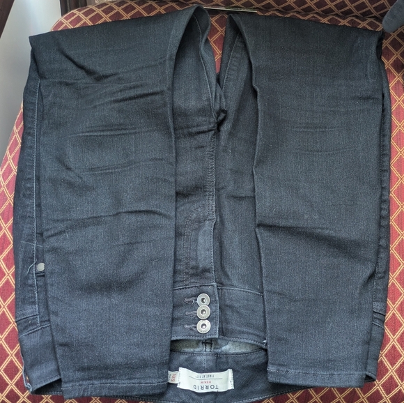 Torrid Jeans - Picture 3 of 3